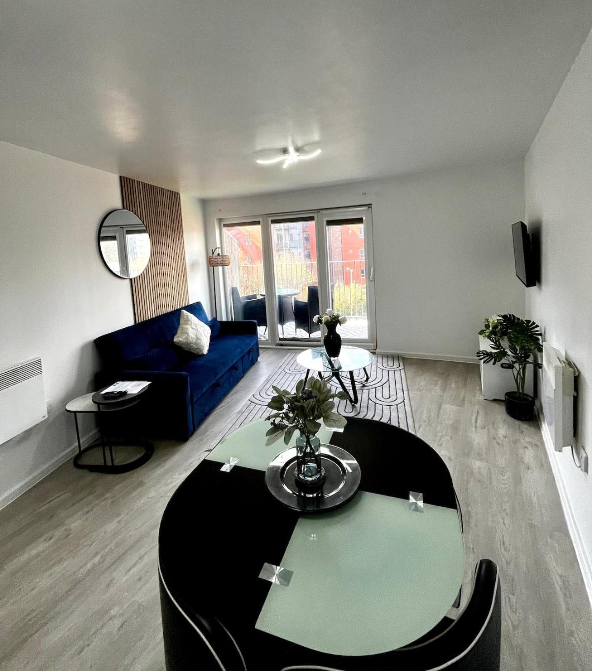 Serene 2-Bed Flat With Canal Views - Coop Live & Ethiad Mánchester Exterior foto